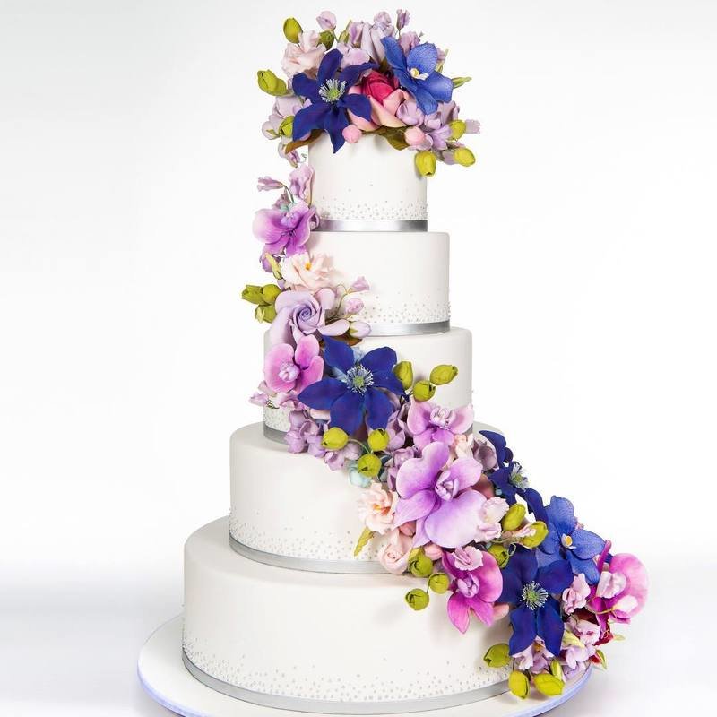 Свадебный торт с цветам 2021