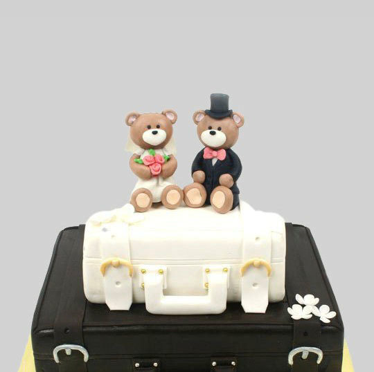 Торт Мишки на чемодане