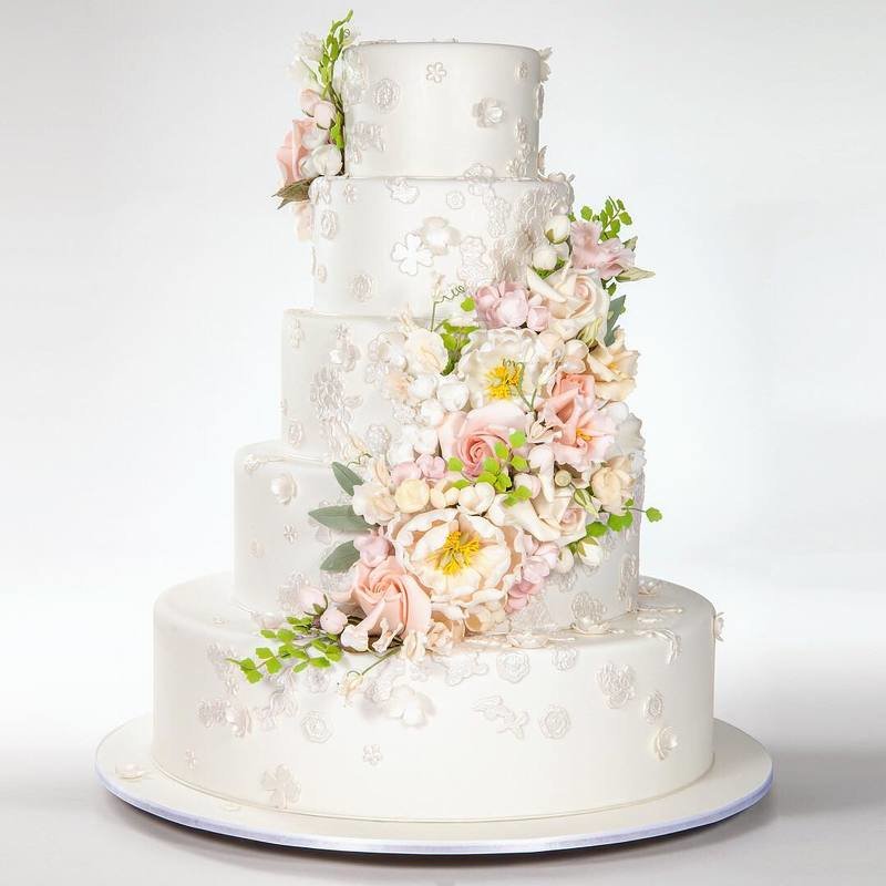 Свадебный торт с цветам 2015