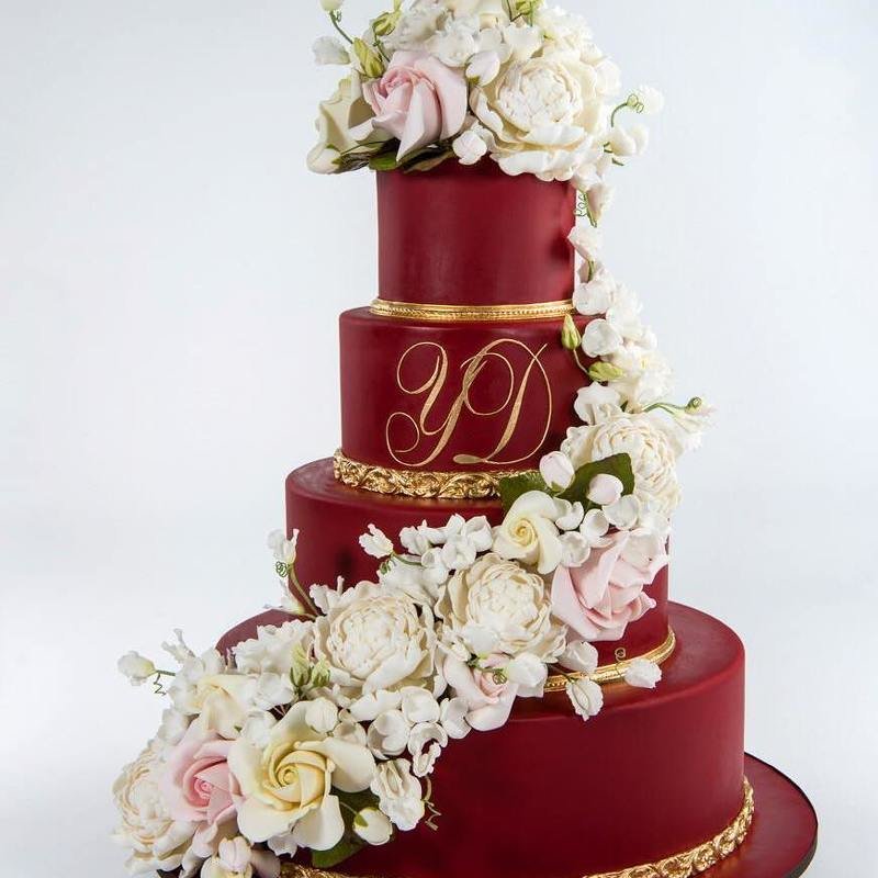 Свадебный торт с цветам 2030