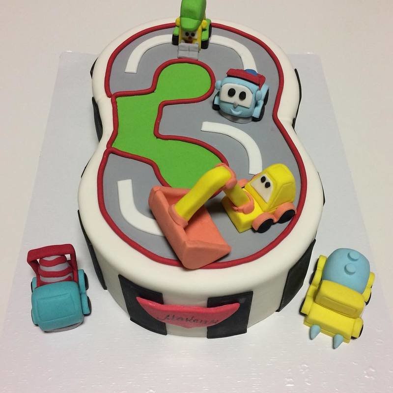 Торт "Цифра 3"