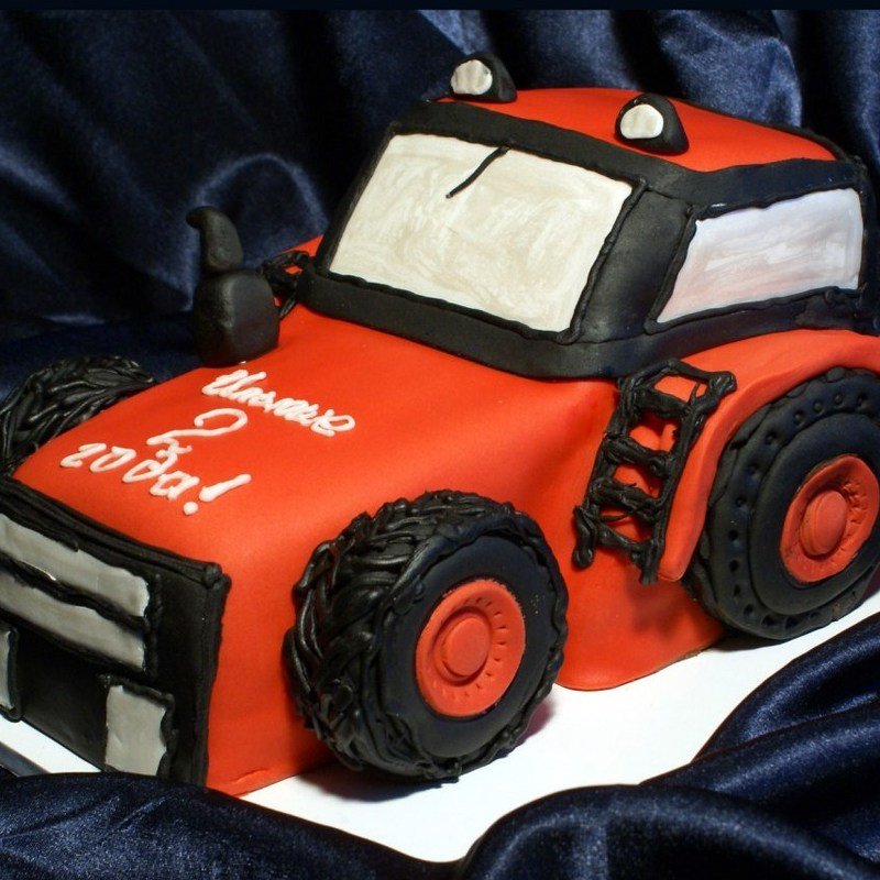 Торт "Красный трактор"
